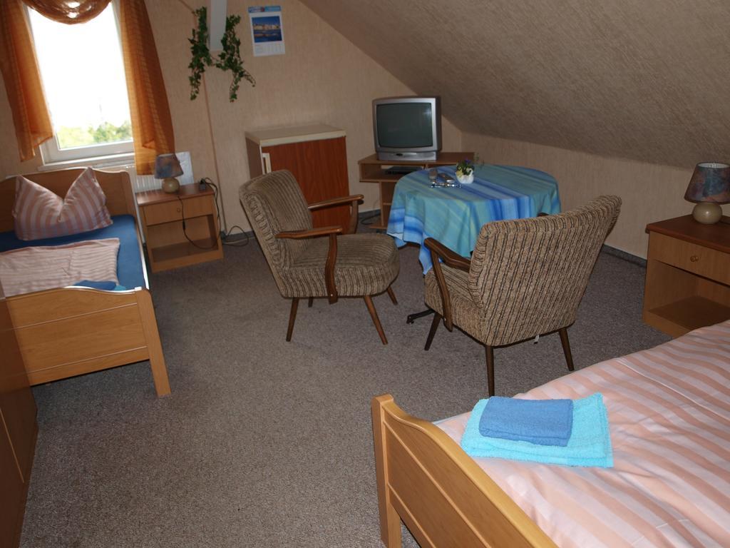 Die Froehliche Einkehr Pension Siebenlehn Room photo