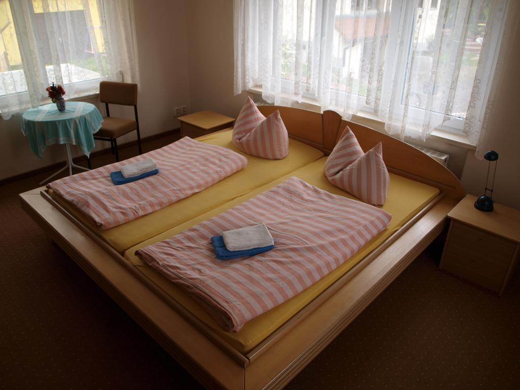 Die Froehliche Einkehr Pension Siebenlehn Room photo