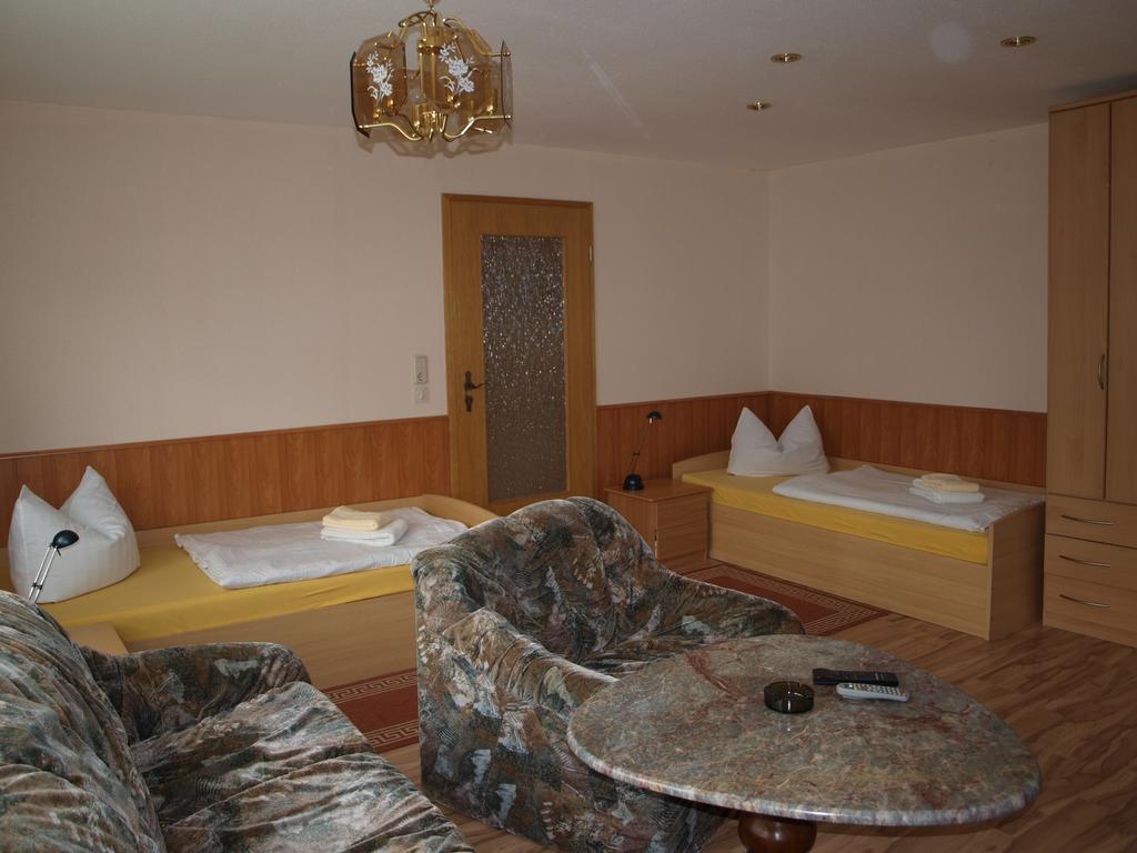 Die Froehliche Einkehr Pension Siebenlehn Room photo